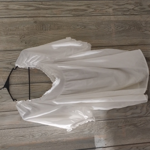 Torrid White Textured Top - Picture 4 of 5